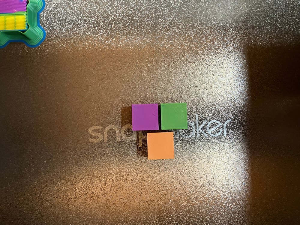 Snapmaker U1 CMY kleurmengtest met blauw magenta en geel