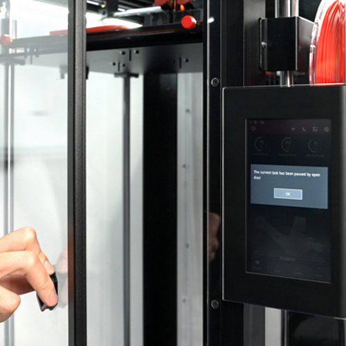 Raise3D Pro3 Plus 3D Printer - open deur beveiliging