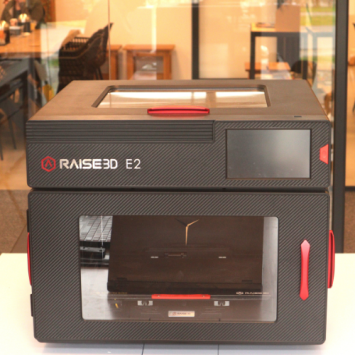 Raise3D E2 IDEX 3D-printer DEMO model uit de Bits2Atoms showroom